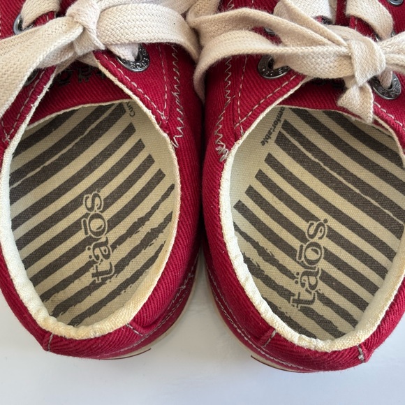 Taos Star Sneakers STA-12844 Womens 8.5 Red Canvas Lace Up Low Top Comfort Shoes - Picture 14 of 16